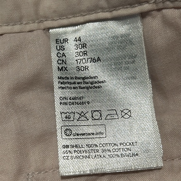 2 pairs of men’s shorts, Size Medium , H&M, and Essex Crossing - Picture 3 of 13